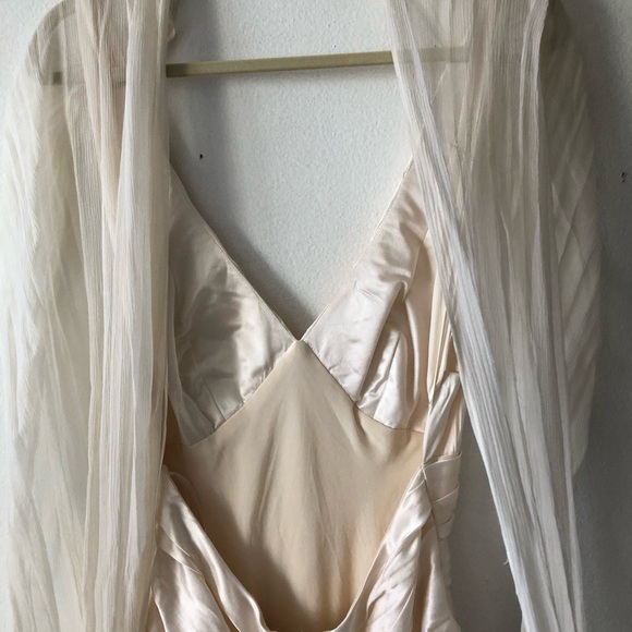 Draped ivory wedding dress silk and chiffon NWOT - Picture 4 of 8
